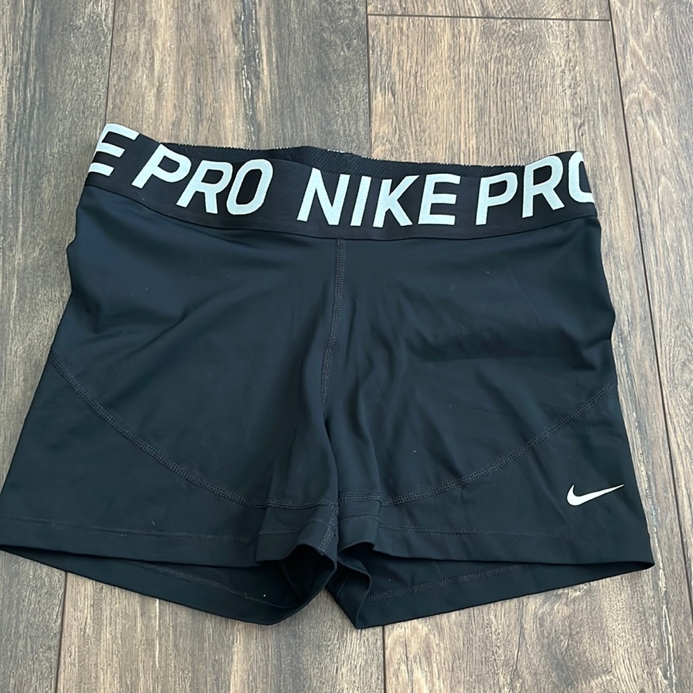 Woman’s Nike Spandex Shorts